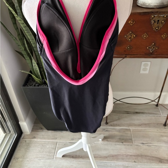 Johnny Was Blum Halter swimsuit Size small - Picture 5 of 9